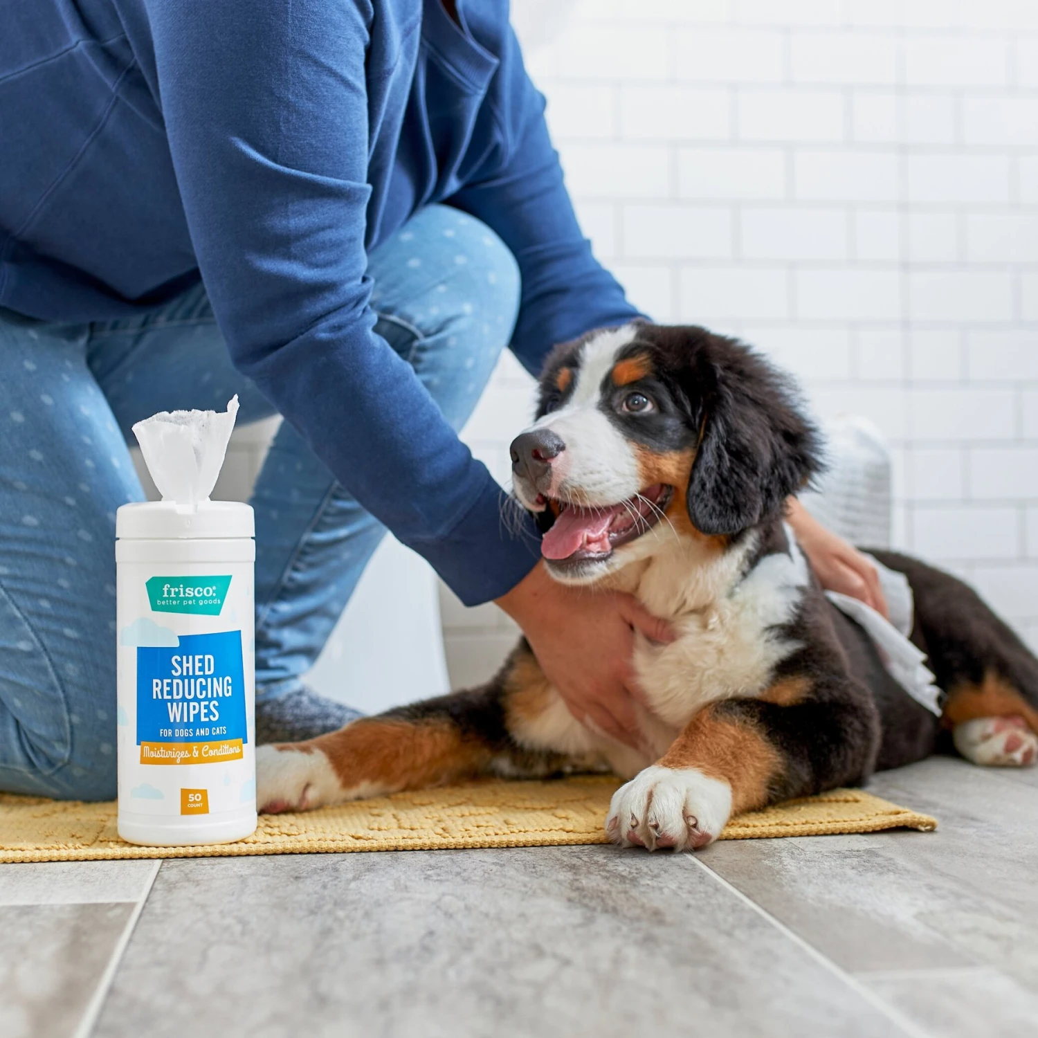 Frisco Shed Reducing Waterless Grooming Wipes For Dogs & Cats, 50 Count 2 Frisco Shed Reducing Waterless Grooming Wipes For Dogs & Cats, 50 Count - Image 2