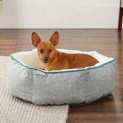 Frisco Sherpa Dog & Cat Blanket & Frisco Sherpa Hexagon Bolster Cat & Dog Bed -Frisco 303598 PT7. AC SS1800 V1623071862